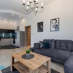 Apartmán Bluesky - Sucha, Duzy Taras Z Widokiem Na Karkonosze, Spokojna Okolica, Blisko Szlakow I Wyciagow *